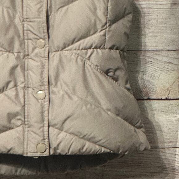 J Crew Women's Down Filled Puffer Vest with Sherpa Lining Beige XS - Picture 3 of 10